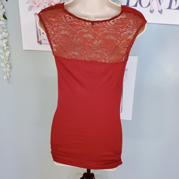 Draped Cowl Neck, Sleeveless, Lace inset back panel, Hip sides ruched blouse - Picture 4 of 7